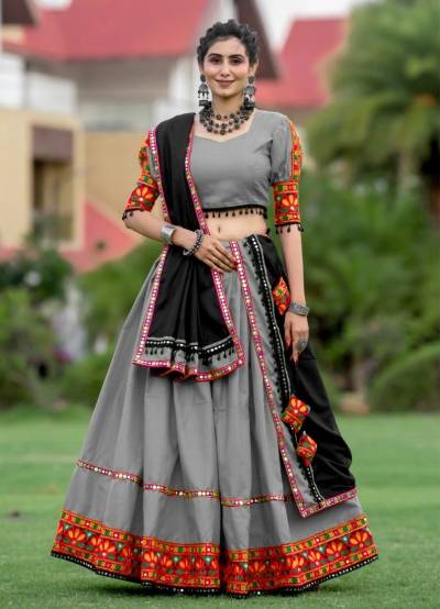 AAWIYA 7067 COLOUR’S DESIGNER LEHENGA CHOLI WHOLESALER IN INDIA